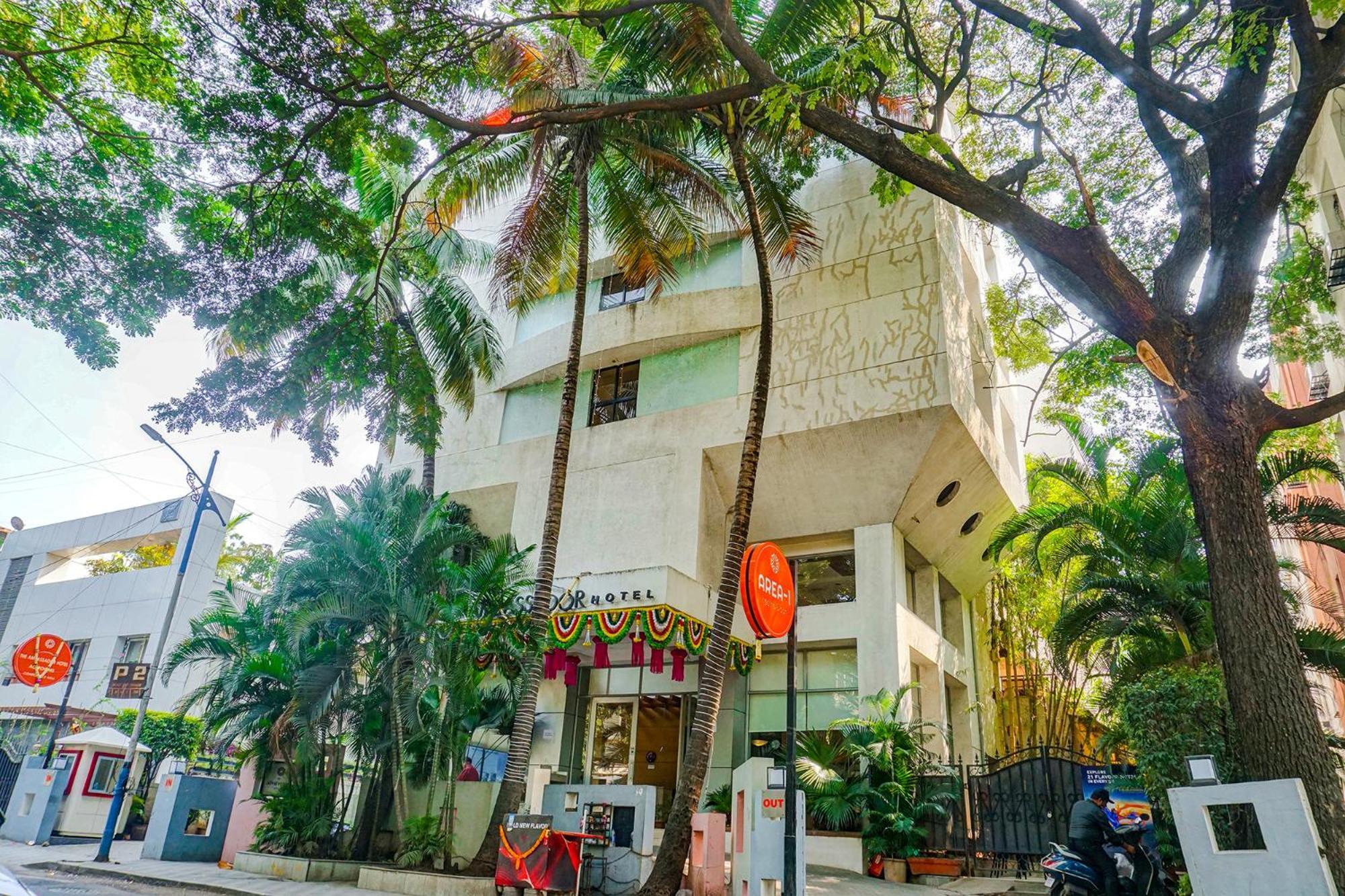 The Ambassador Hotel Púna Exteriér fotografie